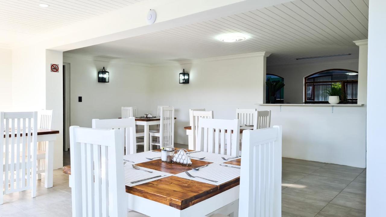 Vincent Valley Lodge Ист-Лондон Экстерьер фото